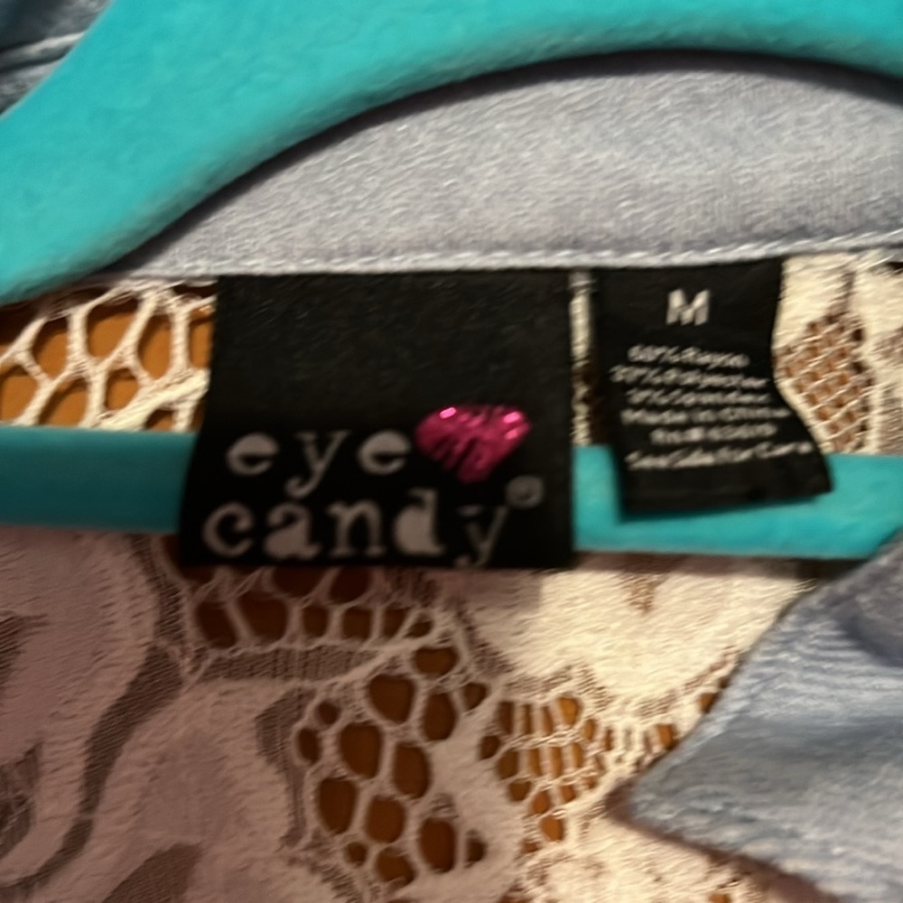 Women’s 3/4 button down - Picture 3 of 4
